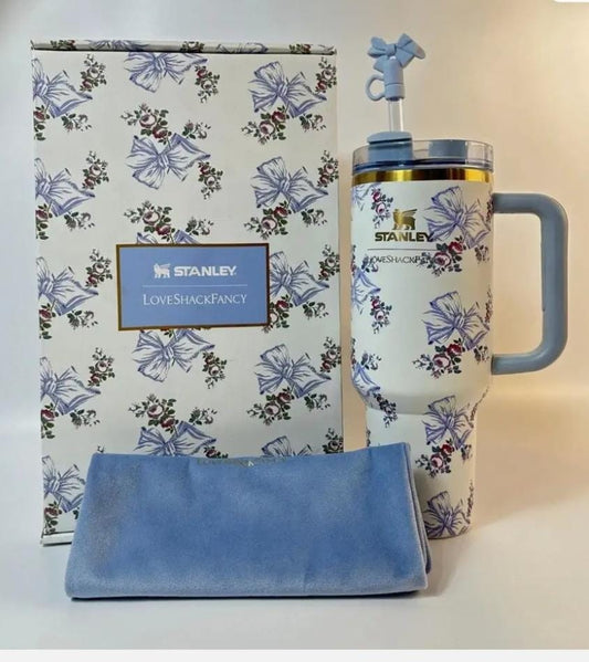 Stanley x LoveShackFancy Holiday Quencher 40 OZ – Rosa Beaux Blue
